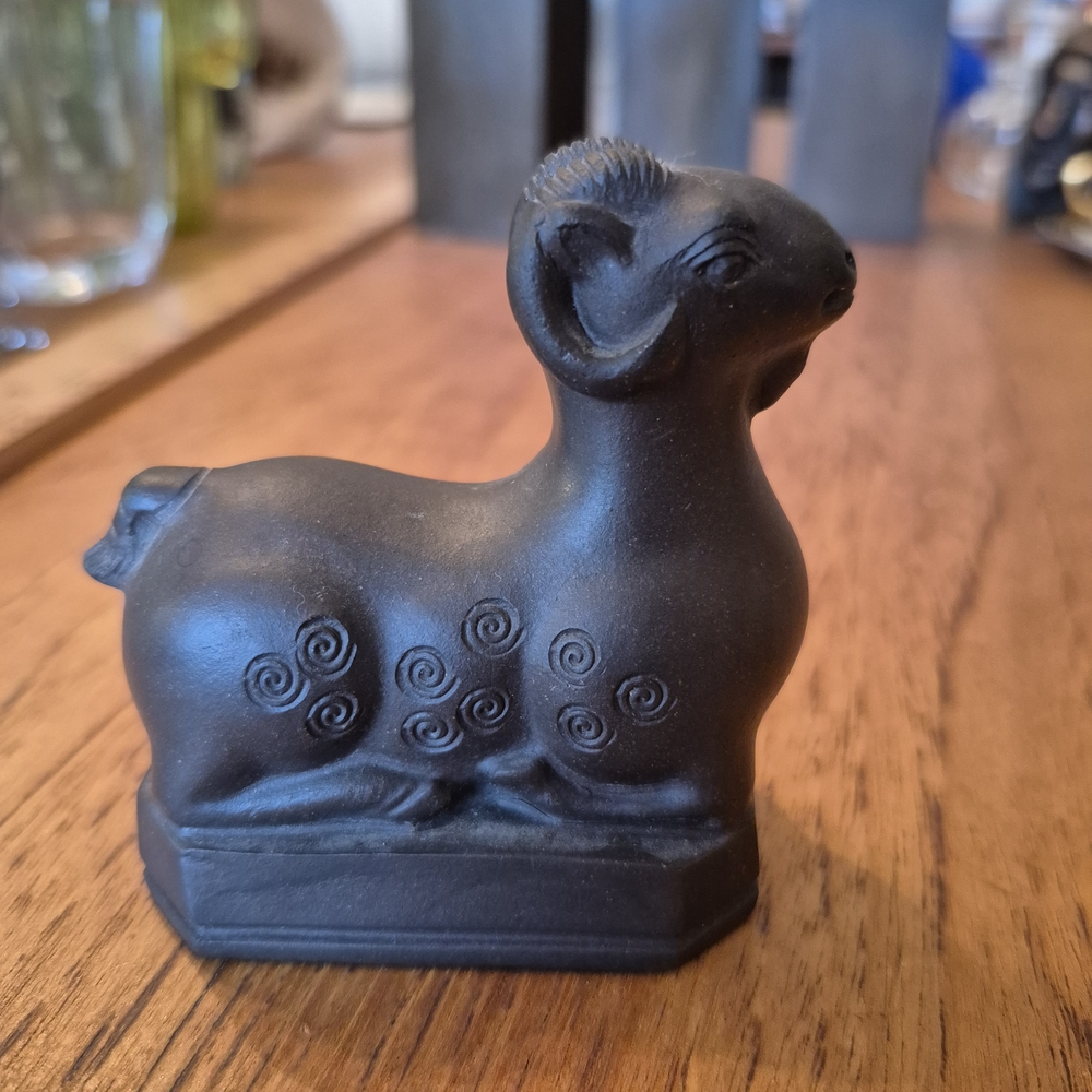Vintage Ram/Goat Figurine Chinese Tea Pet Tea Animal